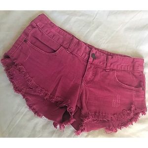 Billabong mauve short shorts